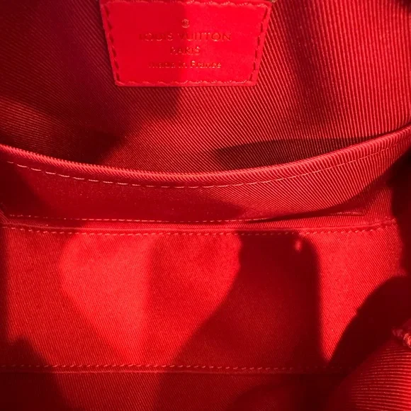 Louis Vuitton Saintonge Monogram Coquelicot M43556 - Picture 13 of 16